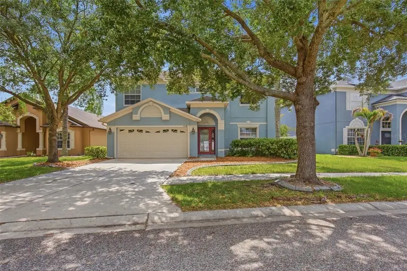 18318 Holland House Loop, FL
