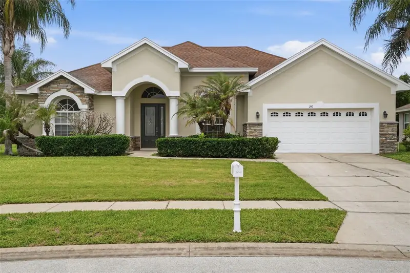 200 Lake Arietta Ct, FL