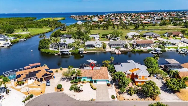923 Golf Island Dr, FL
