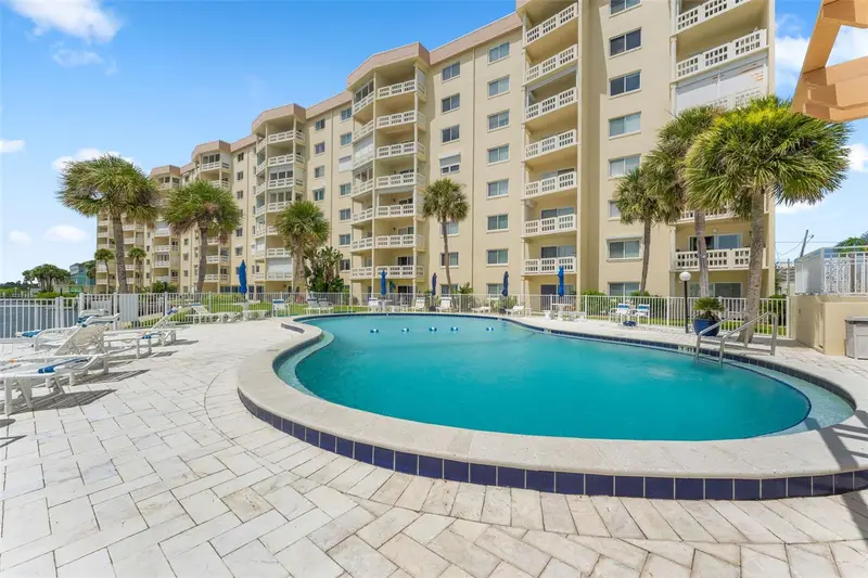 3606 S Peninsula Dr #102, FL