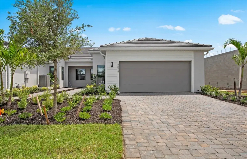 18604 Harbor Sands Pl, FL