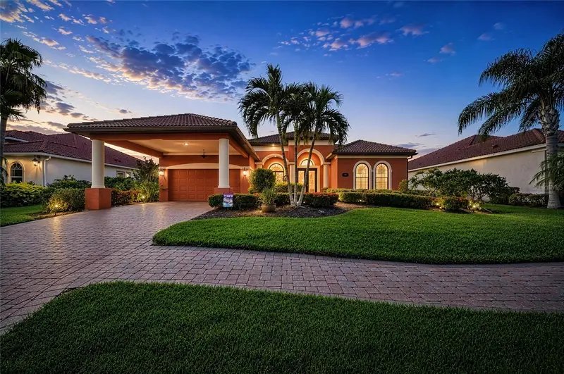 545 Mast Dr, FL