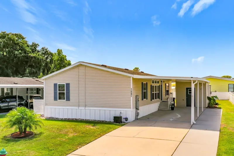 1660 Elkhart Cir, FL