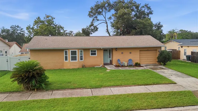 670 Kirkland Cir, FL