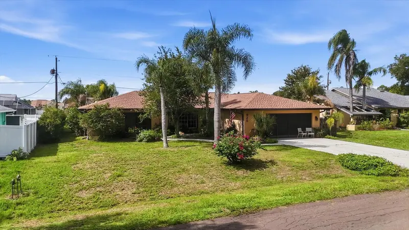 925 N Boundary Rd, FL