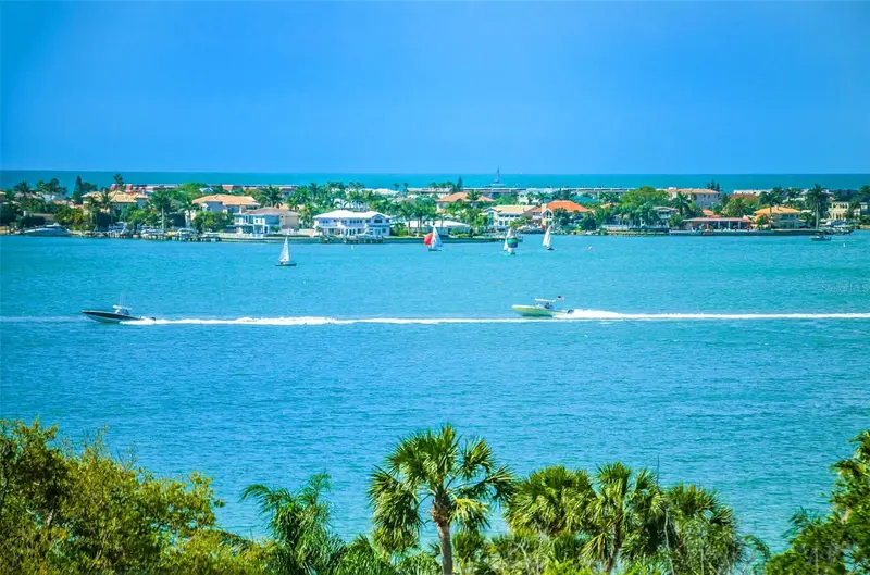 139 Bluff View Dr #407, FL