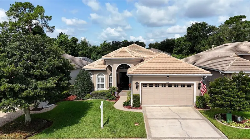 505 Sotheby Way, FL