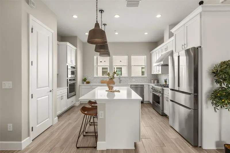 2058 Packing District Way, FL