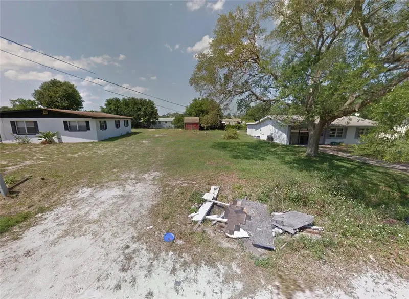 213 Pine Ave, FL