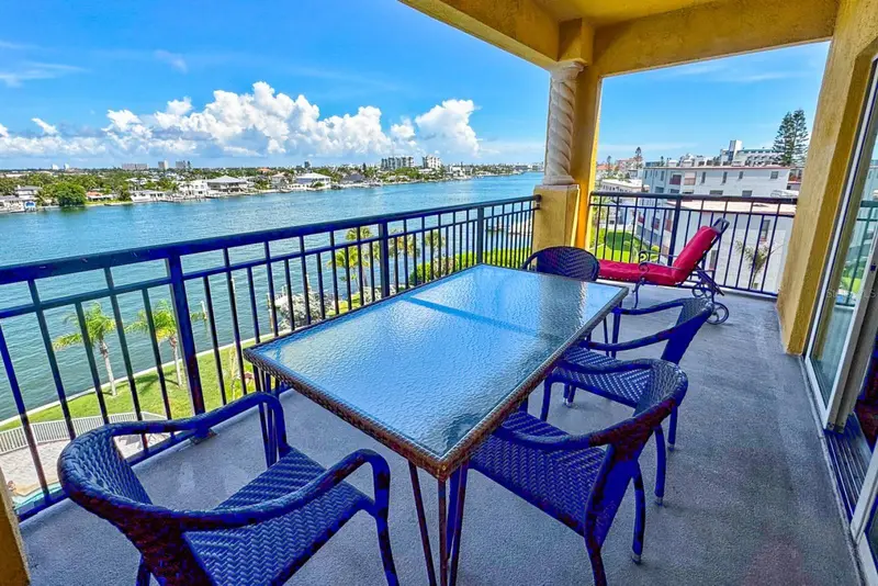 10315 Gulf Blvd #409, FL