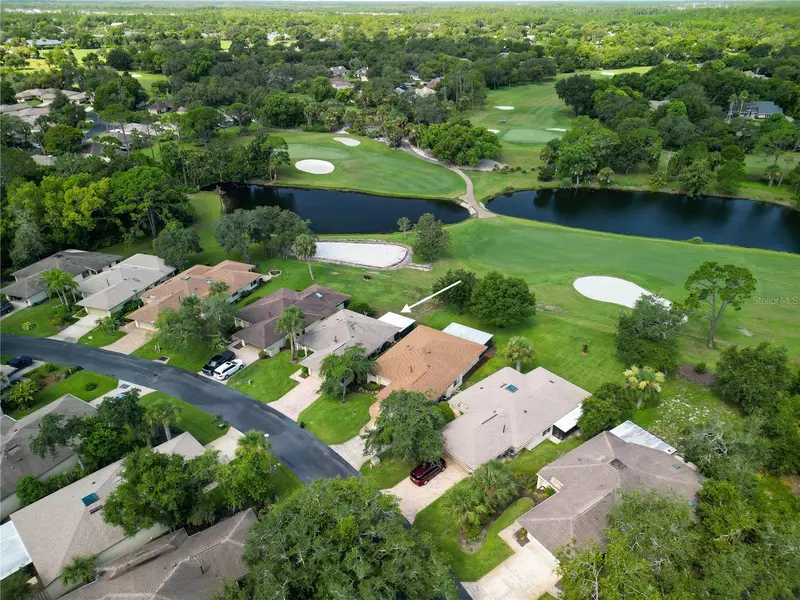 218 Canterbury Cir, FL