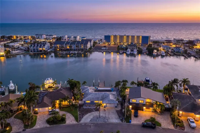 10038 S Yacht Club Dr, FL