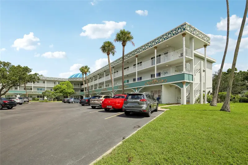 2380 World Parkway Blvd #40, FL