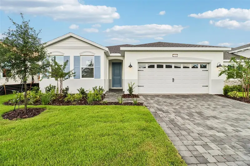 Lakes of Mount Dora listing