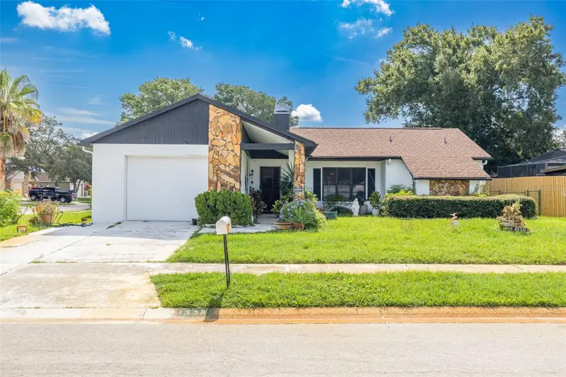 1338 Greenlea Dr, FL