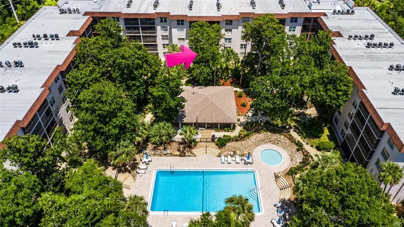 640 N Nova Rd #209, FL