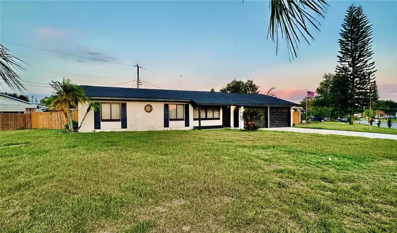 1886 Clematis Ln, FL
