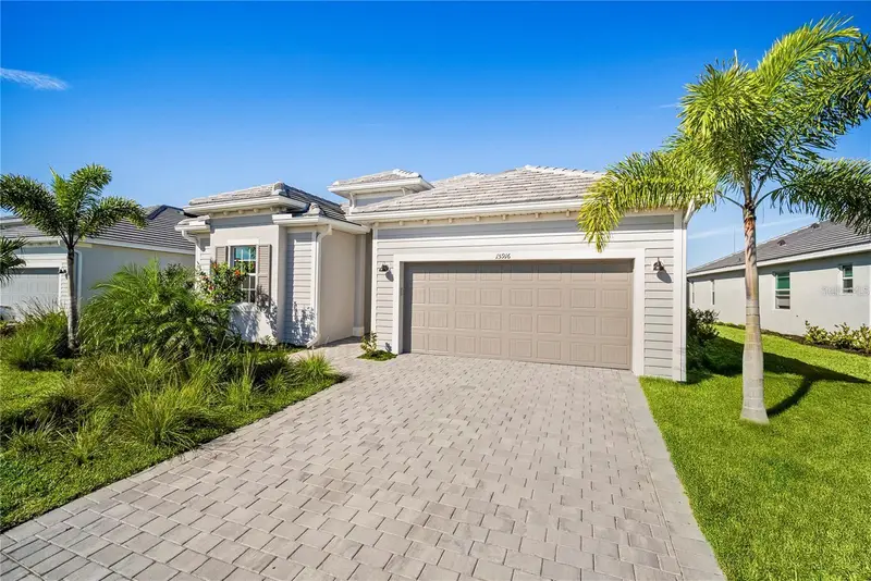 15916 N Sugar Hill Dr, FL