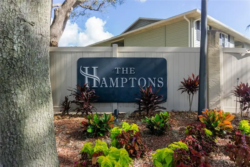 231 Berry Tree Pl, FL