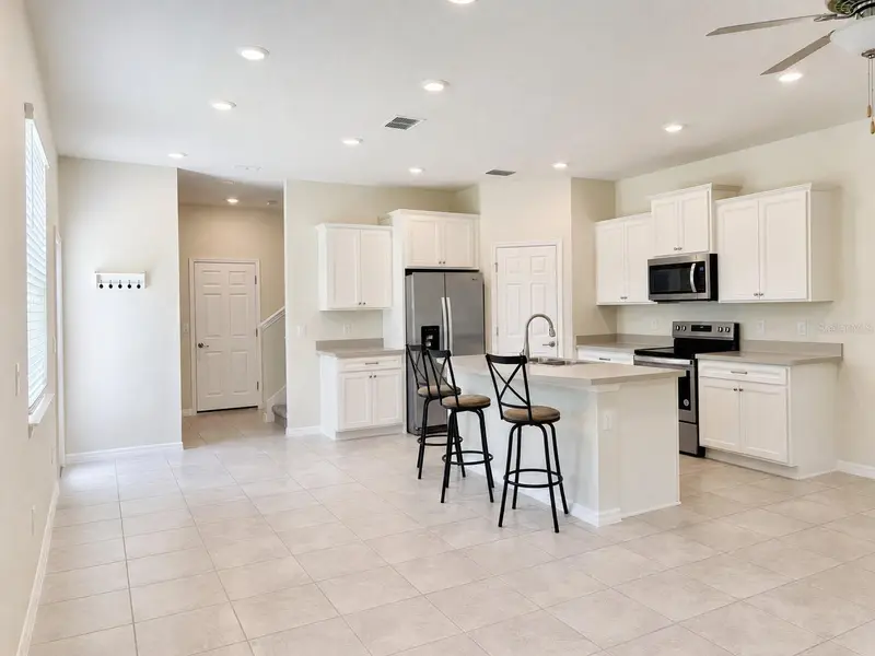 5012 Sylvester Loop, FL