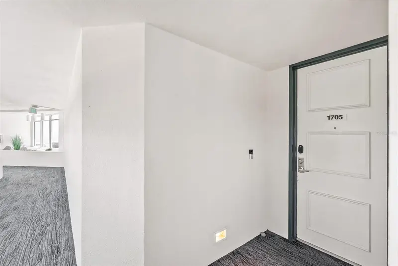 888 Boulevard Of The Arts #1705, FL