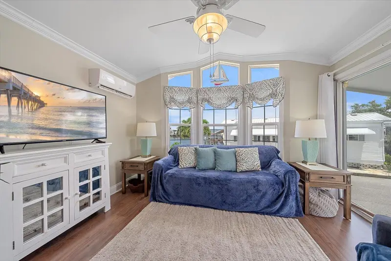 Tropic Isles Co-Op listing