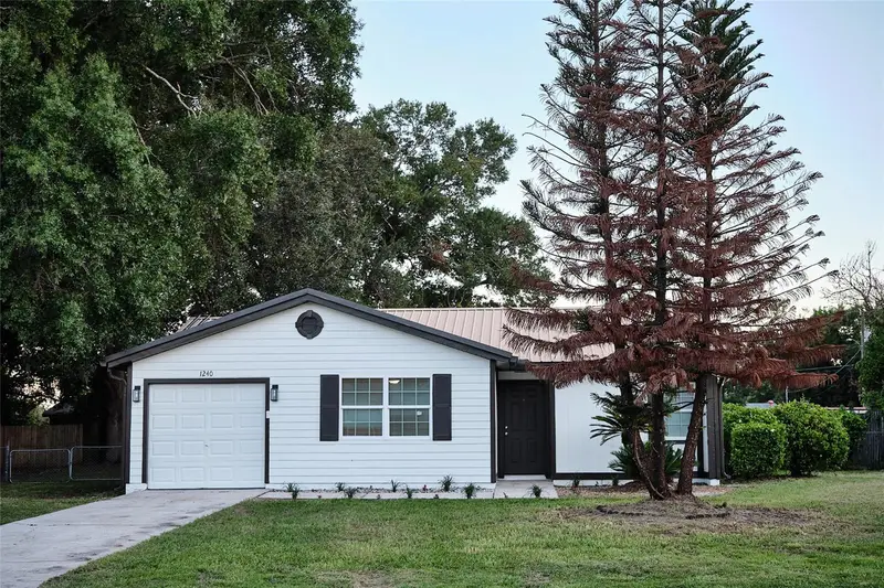 1240 Windway Cir, FL