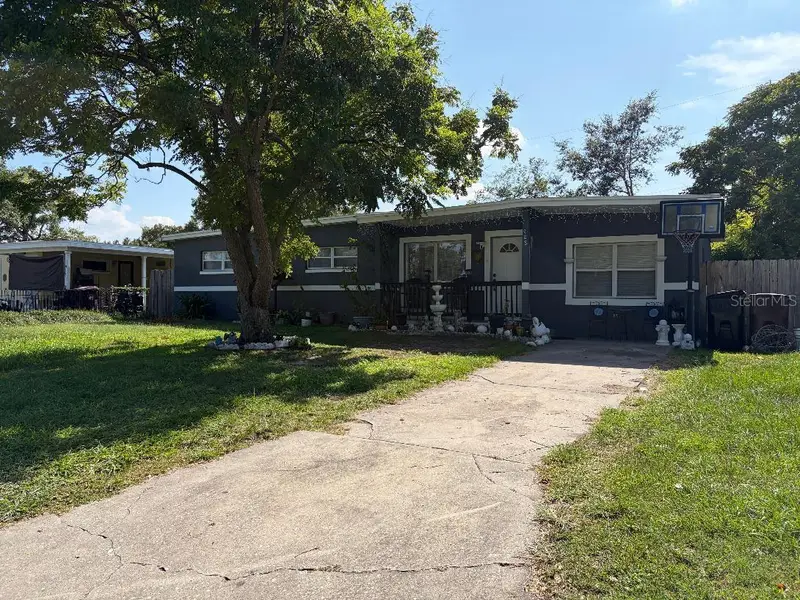 908 S Solandra Dr, FL