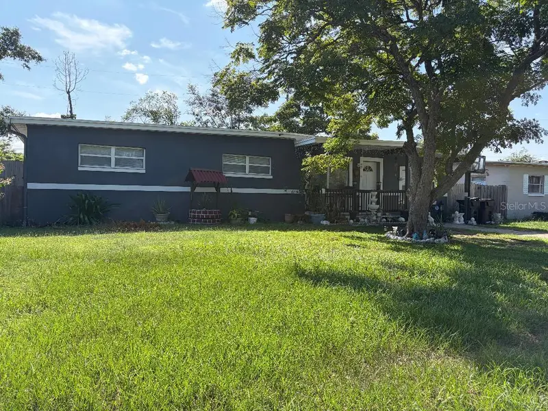 908 S Solandra Dr, FL