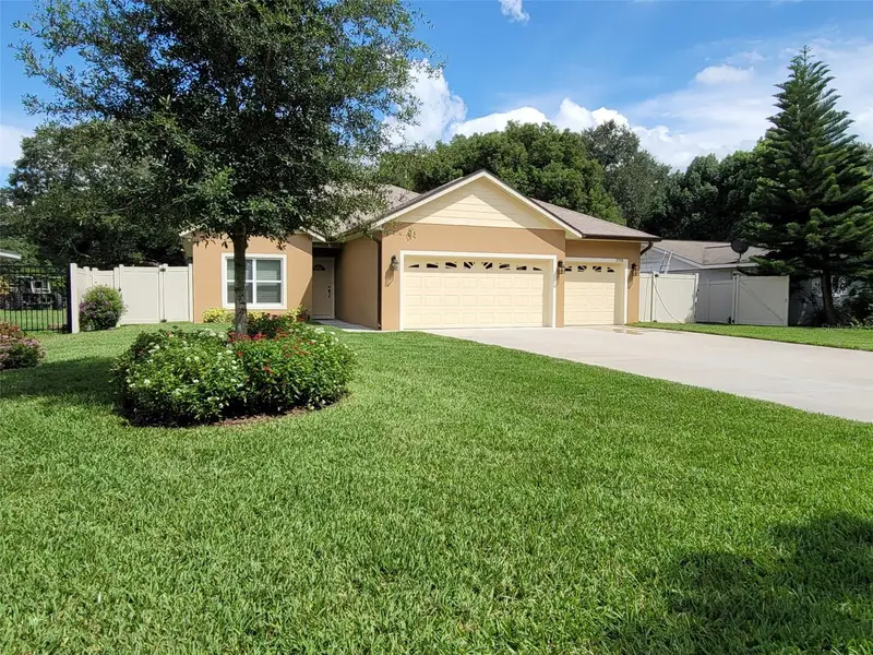 27728 Lisa Dr, FL