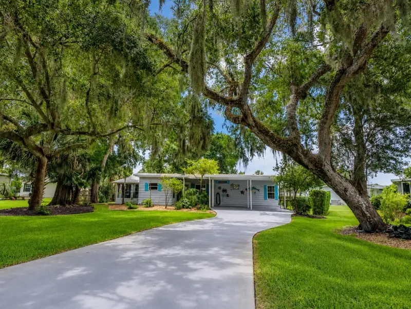 604 Topside Cir, FL