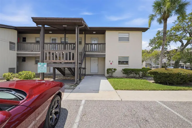 5207 Turquoise Ln #101, FL