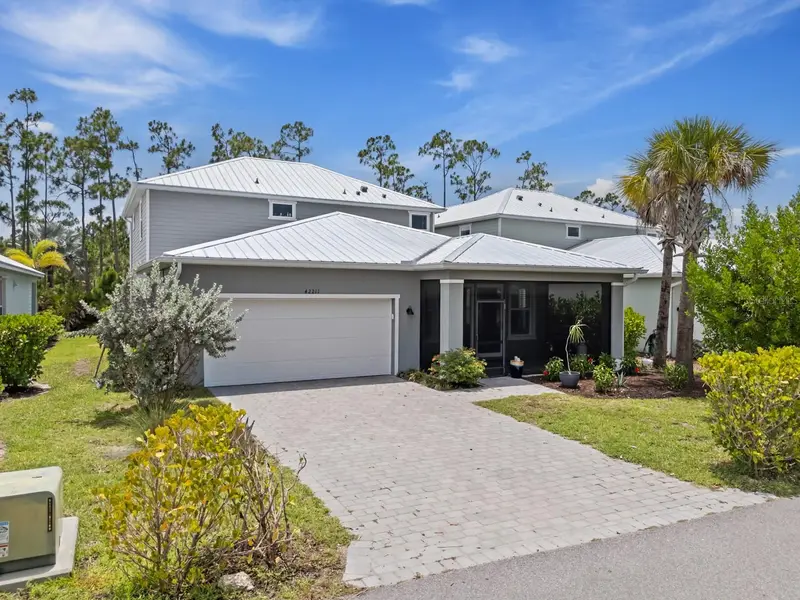 42211 Hammock Ln, FL