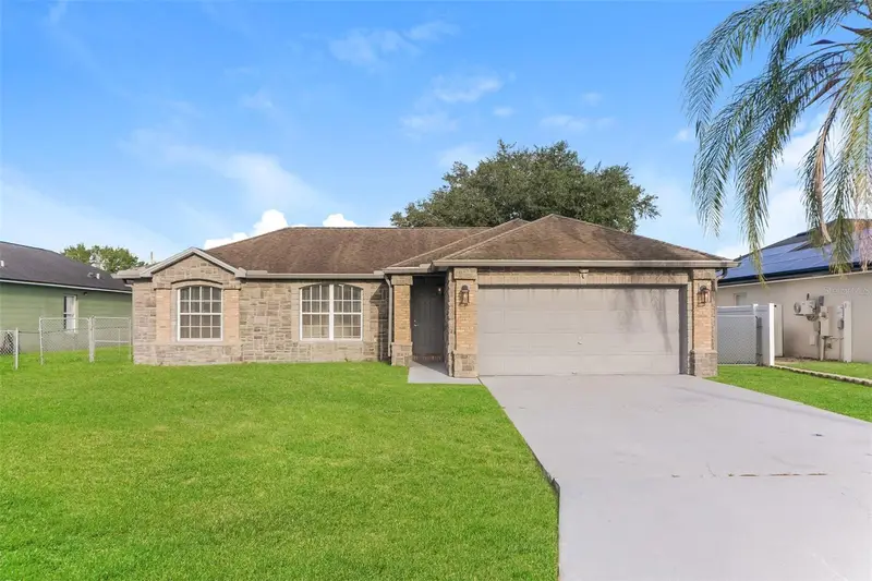 611 Basingstoke Ct, FL