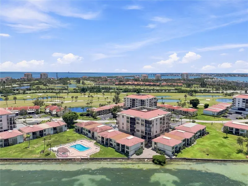 6177 Sun Blvd #109, FL