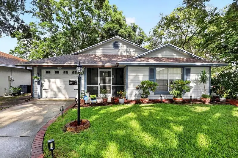 852 Franklin Cir, FL