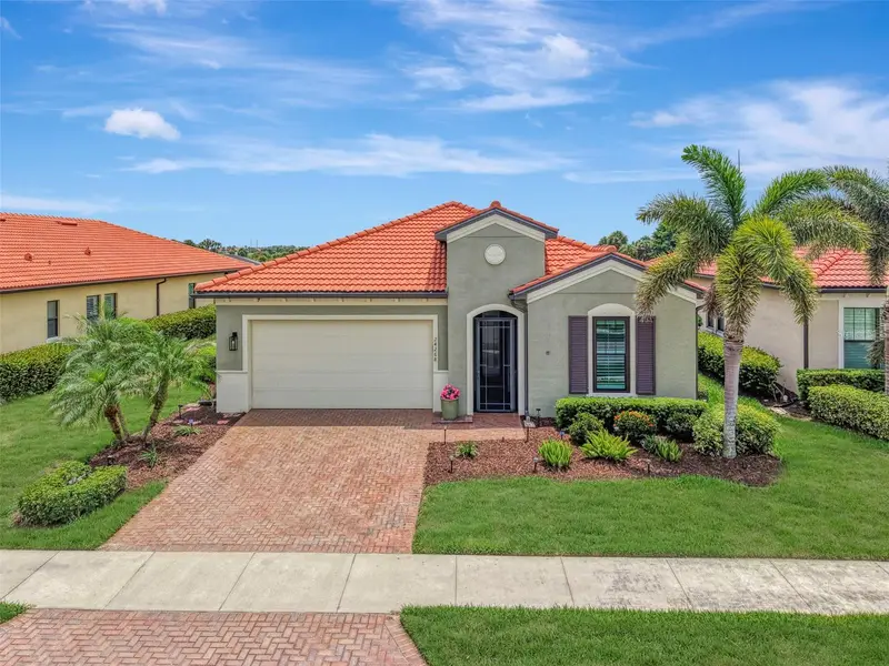 24268 Gallberry Dr, FL