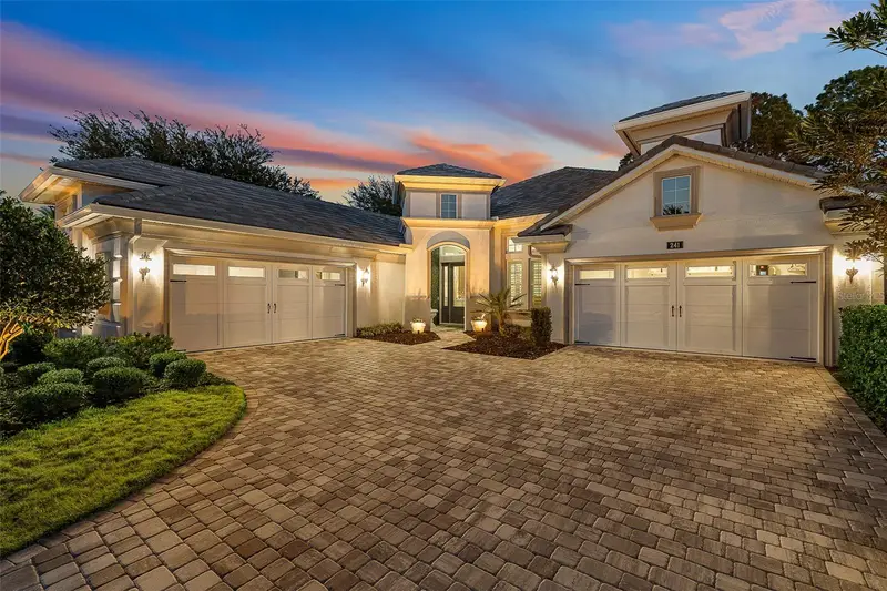 241 Conservatory Dr, FL