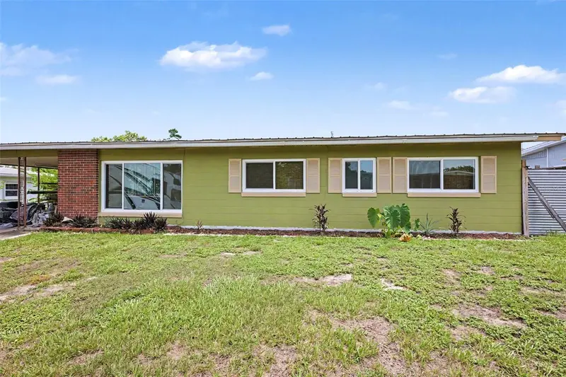 2731 Pine Ridge Dr, FL