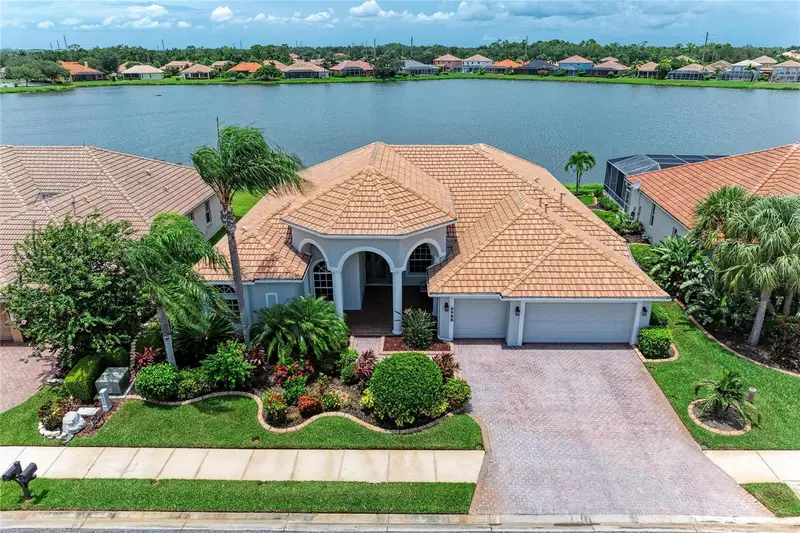 6988 74th Street Cir E, FL