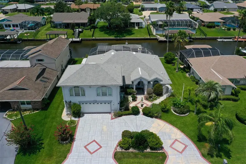 12 Cloverdale Ct S, FL