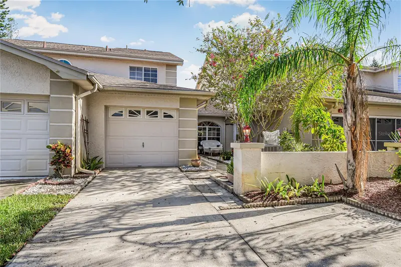 2586 Pine Cove Ln, FL