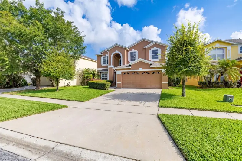 9931 Heron Pointe Dr, FL