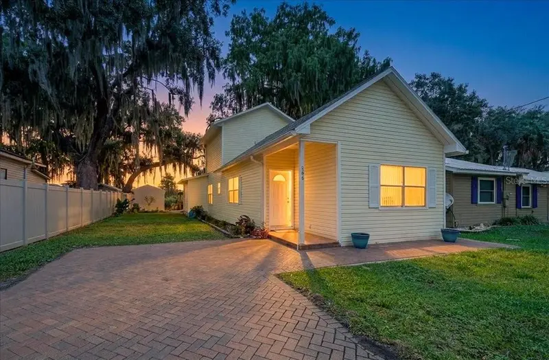 506 Lake St, FL