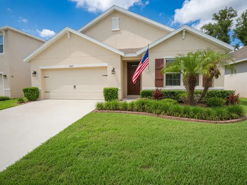 9527 Sunstone Blvd, FL