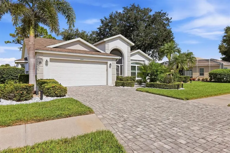 8945 Whitemarsh Ave, FL