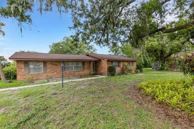 402 Aberdeen Ct N, FL