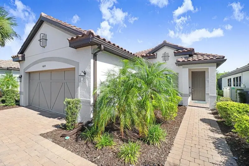 4634 Crestpoint Way, FL