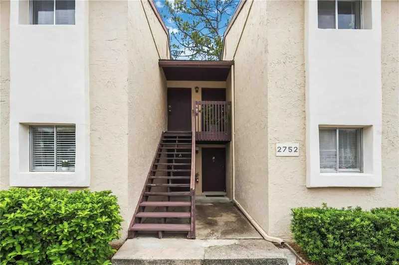 2752 Hidden Lake Blvd #C, FL
