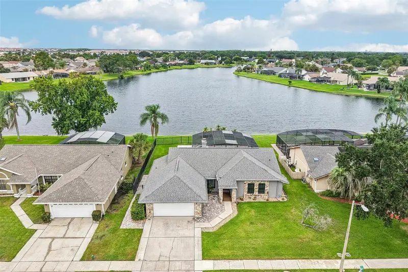 14636 Eagles Crossing Dr, FL